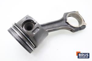 Gebruikte Drijfstang Mercedes E (VF211) 2.2 E-220 CDI 16V Prijs € 90,75 Inclusief btw aangeboden door Brus Motors BV