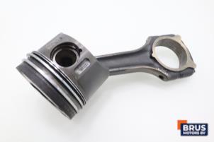 Gebruikte Drijfstang Mercedes E (VF211) 2.2 E-220 CDI 16V Prijs € 90,75 Inclusief btw aangeboden door Brus Motors BV