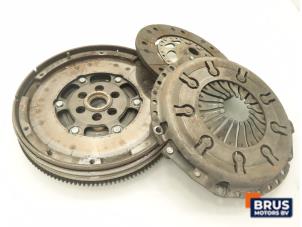 Gebruikte Vliegwiel dubbele massa Audi A4 (B6) 1.9 TDI 100 Prijs € 242,00 Inclusief btw aangeboden door Brus Motors BV