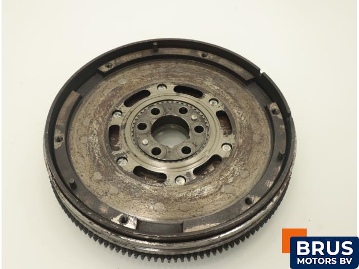 Gebruikte Dubbele massa vliegwiel Audi A4 (B5) 1.8 20V Turbo Prijs € 242,00 Inclusief btw aangeboden door Brus Motors BV