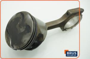 Gebruikte Drijfstang Chrysler PT Cruiser 2.0 16V Prijs € 90,75 Inclusief btw aangeboden door Brus Motors BV