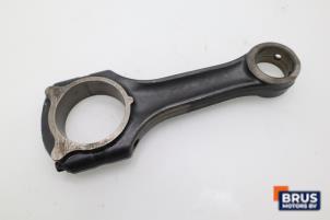 Gebruikte Drijfstang Mercedes ML I (163) 270 2.7 CDI 20V Prijs € 90,75 Inclusief btw aangeboden door Brus Motors BV