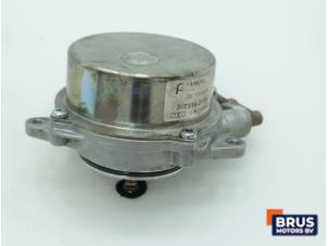 Gebruikte Vacuumpomp (Diesel) Audi A4 (B7) 3.0 TDI V6 24V Prijs € 90,75 Inclusief btw aangeboden door Brus Motors BV