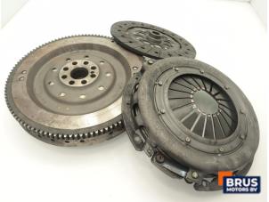 Gebruikte Vliegwiel dubbele massa Landrover Discovery II 2.5 Td5 Prijs € 242,00 Inclusief btw aangeboden door Brus Motors BV