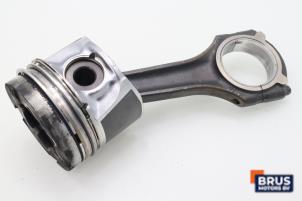 Gebruikte Drijfstang Mercedes A (W168) 1.7 A-170 CDI 16V Prijs € 90,75 Inclusief btw aangeboden door Brus Motors BV