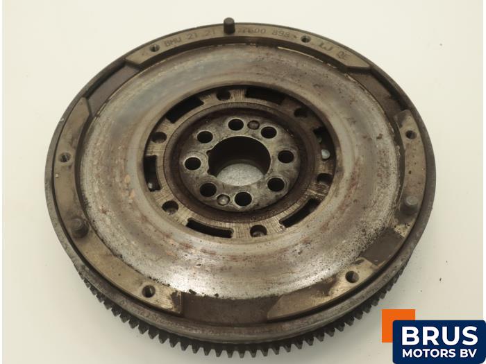 Gebruikte Vliegwiel dubbele massa BMW 5 serie (E39) 525d 24V Prijs € 242,00 Inclusief btw aangeboden door Brus Motors BV