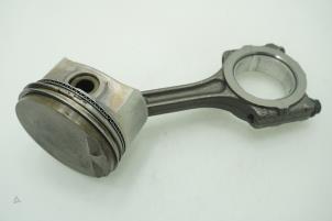 Gebruikte Drijfstang Renault Modus/Grand Modus (JP) 1.2 16V Prijs € 90,75 Inclusief btw aangeboden door Brus Motors BV