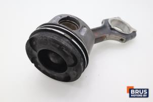 Gebruikte Drijfstang Mercedes C (W203) 2.2 C-200 CDI 16V Prijs € 90,75 Inclusief btw aangeboden door Brus Motors BV