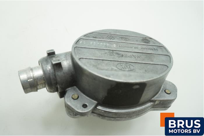 Gebruikte Vacuumpomp (Diesel) Renault Laguna II (BG) 2.2 dCi 150 16V Prijs € 90,75 Inclusief btw aangeboden door Brus Motors BV