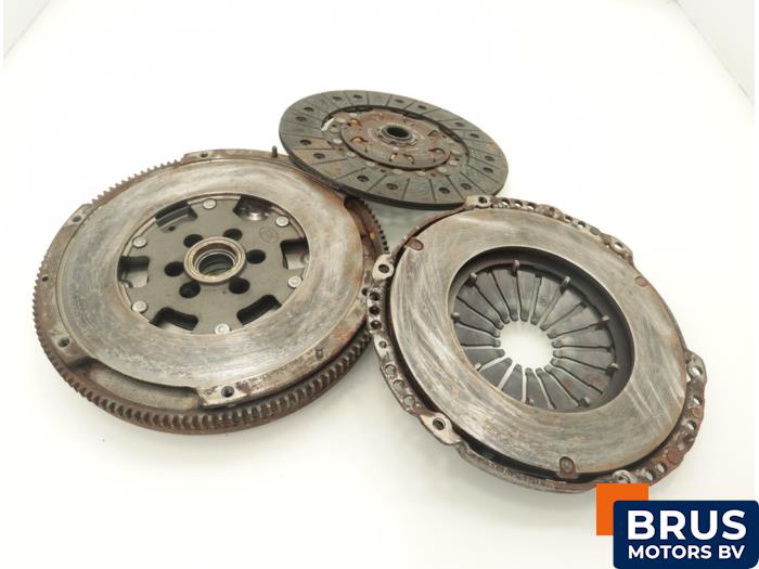 Gebruikte Dubbele massa vliegwiel Audi TT (8N3) 1.8 20V Turbo Prijs € 242,00 Inclusief btw aangeboden door Brus Motors BV