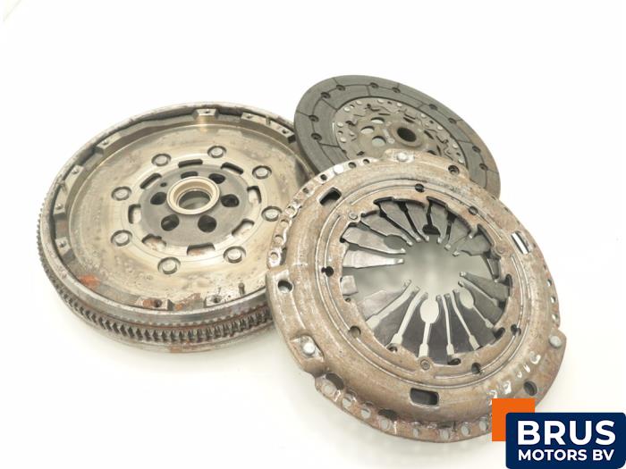 Gebruikte Vliegwiel dubbele massa Audi TT (8N3) 1.8 20V Turbo Prijs € 242,00 Inclusief btw aangeboden door Brus Motors BV