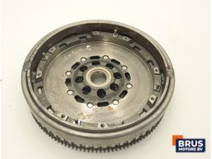 Gebruikte Dubbele massa vliegwiel Mercedes A (W168) 1.7 A-160 CDI 16V Prijs € 242,00 Inclusief btw aangeboden door Brus Motors BV