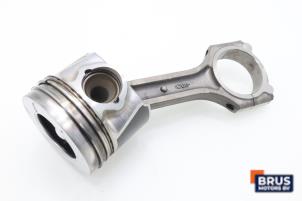 Gebruikte Drijfstang Hyundai i30 (FD) 1.6 CRDi 16V VGT HP Prijs € 90,75 Inclusief btw aangeboden door Brus Motors BV