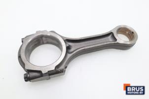 Gebruikte Drijfstang Toyota HiAce II 2.5 D4-D 100 Prijs € 90,75 Inclusief btw aangeboden door Brus Motors BV