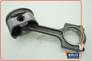 Gebruikte Drijfstang Ford Mondeo III 1.8 16V Prijs € 90,75 Inclusief btw aangeboden door Brus Motors BV