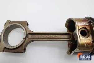 Gebruikte Drijfstang Ford Mondeo III 1.8 16V Prijs € 90,75 Inclusief btw aangeboden door Brus Motors BV