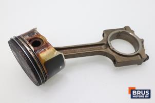 Gebruikte Drijfstang Ford Mondeo III 1.8 16V Prijs € 90,75 Inclusief btw aangeboden door Brus Motors BV