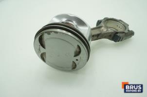 Gebruikte Drijfstang Fiat Bravo (182A) 1.6 SX 16V Prijs € 90,75 Inclusief btw aangeboden door Brus Motors BV