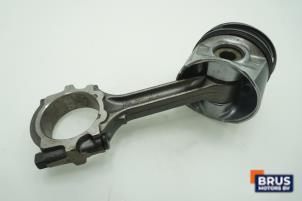 Gebruikte Drijfstang Nissan X-Trail (T30) 2.2 dCi 16V 4x2 Prijs € 90,75 Inclusief btw aangeboden door Brus Motors BV