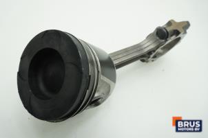 Gebruikte Drijfstang Nissan X-Trail (T30) 2.2 dCi 16V 4x2 Prijs € 90,75 Inclusief btw aangeboden door Brus Motors BV