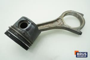 Gebruikte Drijfstang Landrover Range Rover III (LM) 3.6 TDV8 32V Prijs € 151,25 Inclusief btw aangeboden door Brus Motors BV