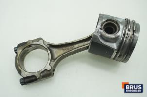 Gebruikte Drijfstang Toyota Corolla (E12) 2.0 D-4D 16V 110 Prijs € 90,75 Inclusief btw aangeboden door Brus Motors BV