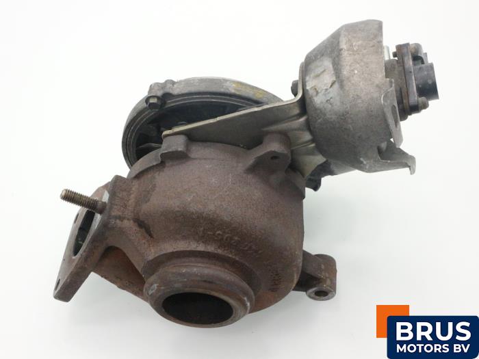 Gebruikte G-lader Ford Focus 2 2.0 TDCi 16V Prijs € 302,50 Inclusief btw aangeboden door Brus Motors BV