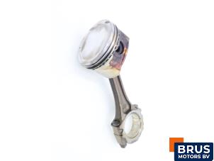 Gebruikte Drijfstang Kia Rio (DC12) 1.5 16V Prijs € 90,75 Inclusief btw aangeboden door Brus Motors BV