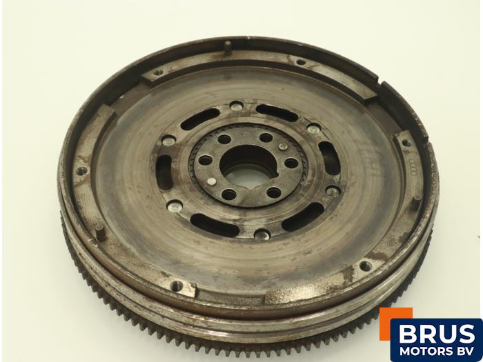 Gebruikte Dubbele massa vliegwiel Audi A4 (B5) 1.8 20V Prijs € 242,00 Inclusief btw aangeboden door Brus Motors BV
