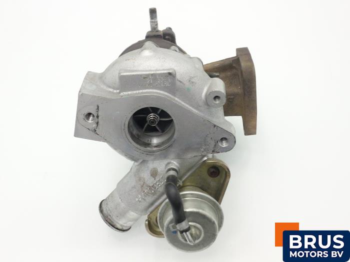 Gebruikte Turbo Toyota Corolla (E12) 2.0 D-4D 16V 110 Prijs € 242,00 Inclusief btw aangeboden door Brus Motors BV