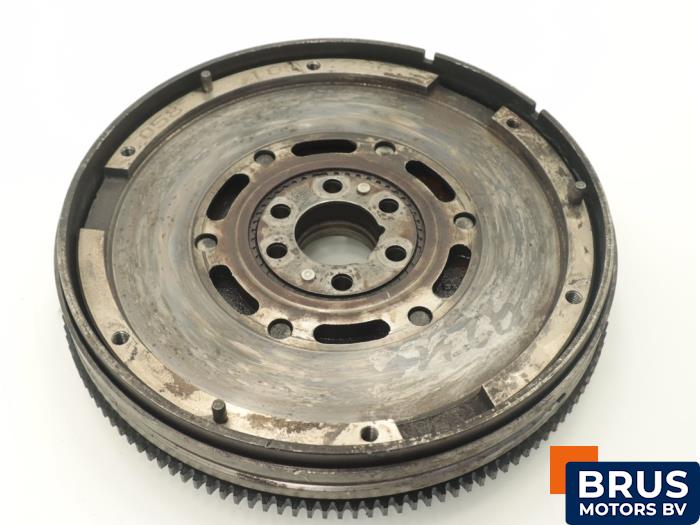 Gebruikte Dubbele massa vliegwiel Audi A6 Avant (C5) 1.8 Turbo 20V Prijs € 242,00 Inclusief btw aangeboden door Brus Motors BV