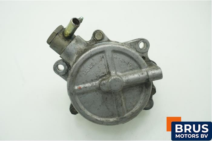 Gebruikte Vacuumpomp (Diesel) Nissan Navara (D23) 2.5 dCi 16V 4x4 Prijs € 90,75 Inclusief btw aangeboden door Brus Motors BV