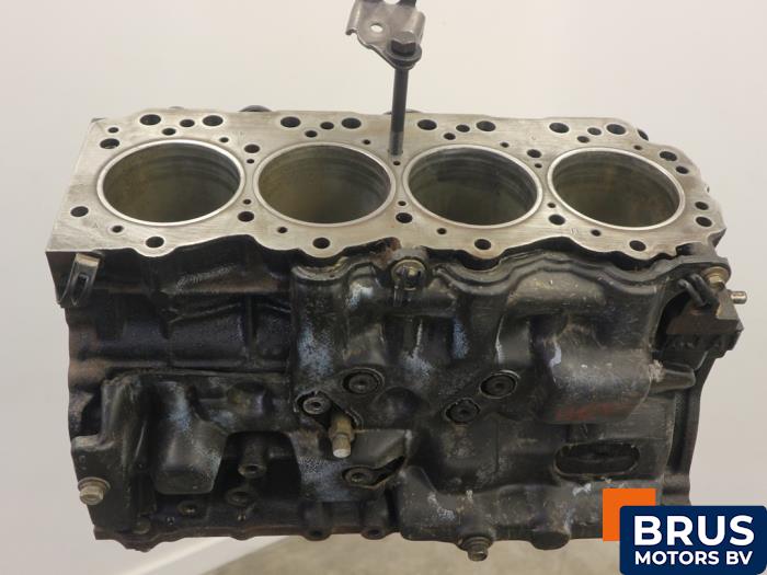 Gebruikte Motor Opel Campo (TFR/TFS) 2.5 DTI Prijs € 302,50 Inclusief btw aangeboden door Brus Motors BV