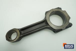 Gebruikte Drijfstang Fiat Doblo (223A/119) 1.9 JTD Prijs € 90,75 Inclusief btw aangeboden door Brus Motors BV