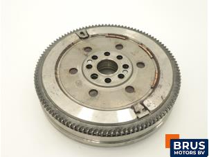 Gebruikte Dubbele massa vliegwiel BMW 3 serie Compact (E36/5) 316i Prijs € 242,00 Inclusief btw aangeboden door Brus Motors BV