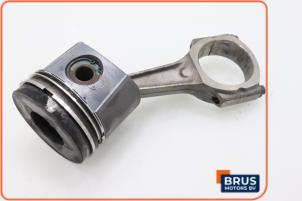 Gebruikte Drijfstang Landrover Discovery II 2.5 Td5 Prijs € 90,75 Inclusief btw aangeboden door Brus Motors BV