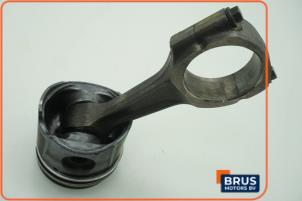 Gebruikte Drijfstang Landrover Discovery II 2.5 Td5 Prijs € 90,75 Inclusief btw aangeboden door Brus Motors BV