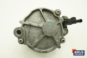 Gebruikte Vacuumpomp (Diesel) Citroen C4 Berline (LC) 1.6 HDi 16V 110 Prijs € 90,75 Inclusief btw aangeboden door Brus Motors BV