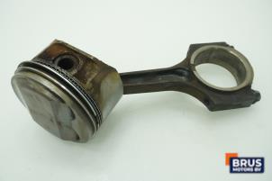 Gebruikte Drijfstang Chrysler Voyager 2.4i 16V Prijs € 90,75 Inclusief btw aangeboden door Brus Motors BV