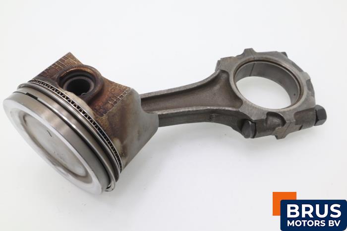 Gebruikte Drijfstang Nissan 200 SX (S14) 2.0 Turbo 16V Prijs € 90,75 Inclusief btw aangeboden door Brus Motors BV