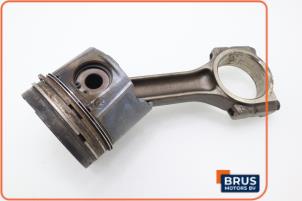 Gebruikte Drijfstang Renault Megane II (BM/CM) 1.9 dCi 115 Prijs € 90,75 Inclusief btw aangeboden door Brus Motors BV