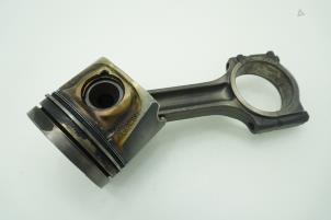 Gebruikte Drijfstang Renault Trafic New (EL) 2.0 dCi 16V 115 Prijs € 90,75 Inclusief btw aangeboden door Brus Motors BV