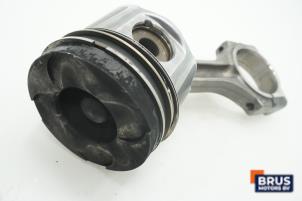 Gebruikte Drijfstang Renault Trafic New (EL) 2.5 dCi 16V 135 Prijs € 90,75 Inclusief btw aangeboden door Brus Motors BV