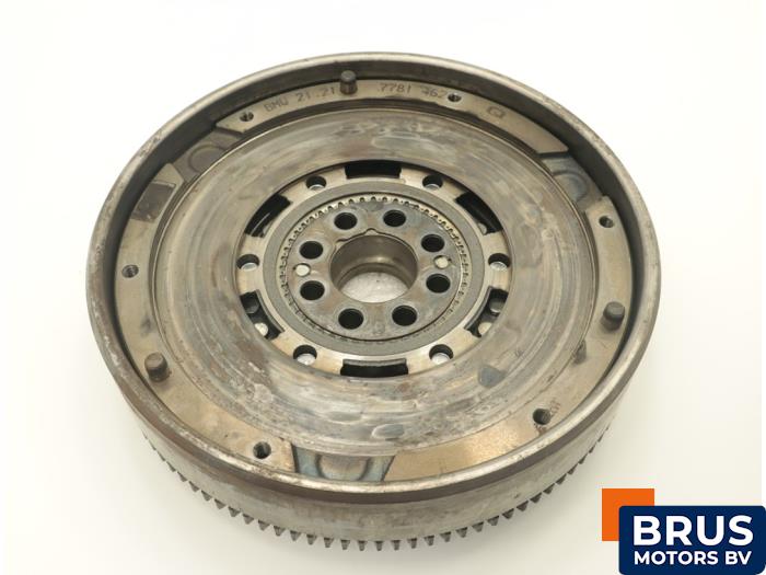 Gebruikte Vliegwiel dubbele massa Rover 75 2.0 CDTi 16V Prijs € 242,00 Inclusief btw aangeboden door Brus Motors BV