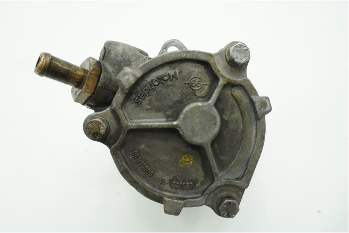 Vacuumpomp (Benzine) van een Fiat Marea (185AX) 1.9 JTD 105 2000