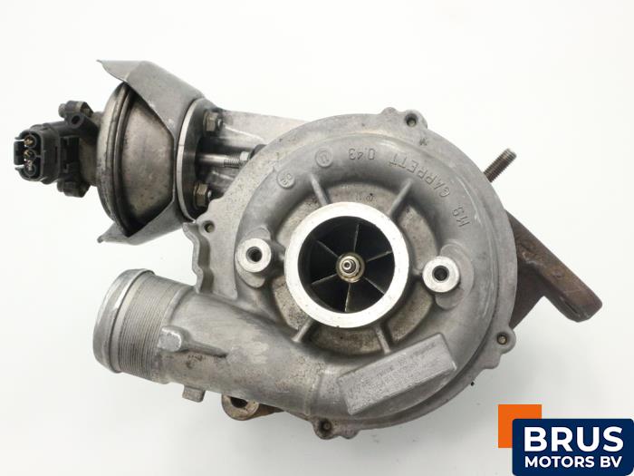 Gebruikte G-lader Ford Focus 2 C+C 2.0 TDCi 16V Prijs € 302,50 Inclusief btw aangeboden door Brus Motors BV