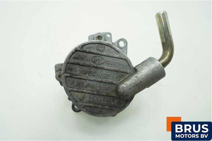 Gebruikte Videpomp (Diesel) Mercedes Vito (638.0) 2.2 CDI 110 16V Prijs € 90,75 Inclusief btw aangeboden door Brus Motors BV