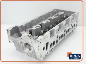 Gebruikte Cilinderkop Mercedes E (VF210) 2.2 E-220 CDI 16V Prijs € 302,50 Inclusief btw aangeboden door Brus Motors BV