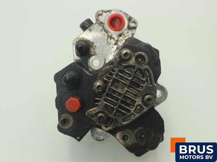 Gebruikte Brandstofpomp Mechanisch Opel Vivaro 1.9 DTI 16V Prijs € 90,75 Inclusief btw aangeboden door Brus Motors BV