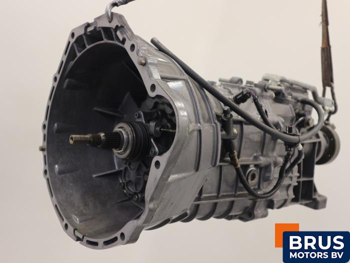 Gebruikte Versnellingsbak Ssang Yong Rodius 2.7 270 Xdi 20V 4x2 Prijs € 484,00 Inclusief btw aangeboden door Brus Motors BV